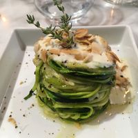 Zucchini spaghetti with « gorgonzola »  at Nepá in Milan