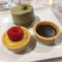 Small pastries  at Nepá in Milan