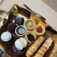 Pasticcini   at Nepá in Milan