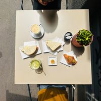  at Nepá in Milan