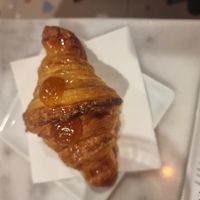  at Nepá in Milan