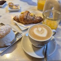  at Nepá in Milan