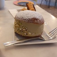  at Nepá in Milan