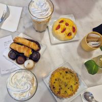 Delicious patisserie at Nepá in Milan