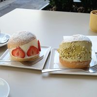 Chantilly and strawberry Maritozzo and pistachio Maritozzo at Nepá in Milan