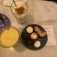 Pasticcini   at Nepá in Milan