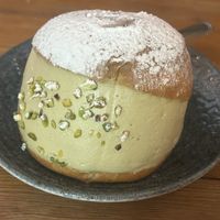 Maritozzo Pistachio  at Nepá in Milan