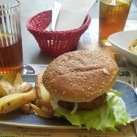 Vegan burguer at Viva Chapata in Madrid