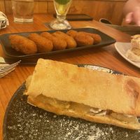 Croquetas de boletos y chapata de calamares  at Viva Chapata in Madrid