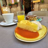 Tortilla de patatas at Viva Chapata in Madrid