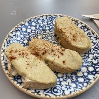 Tapas of hummus  at Viva Chapata in Madrid