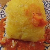 La tortilla más rica que he probado en un establecimiento vegano y no vegano!!! Me encantó y definitivamente volveré! at Viva Chapata in Madrid