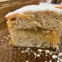 Pastel almendras   at Artemisa Sol in Madrid