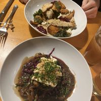Spinatknödel und BBQ Pastinake  at Tonka in Frankfurt