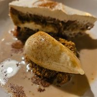 Birnensorbet, Quitte, Tiramisu, Zimt at Tonka in Frankfurt