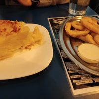 Tortilla y calamares veganos at B13 Bar in Madrid