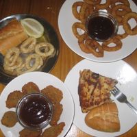 Calamares, onion rings, tortilla, St Jacobs at B13 Bar in Madrid