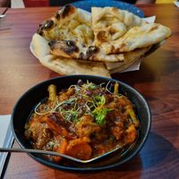 Veg masala & naan at Bollywood Grill in North Haven