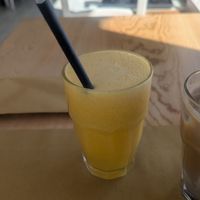 Vegan sunny pressed juice at Randy's - Breakfast, Brunch & More in Palermo