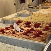 Raspberry vegan rolls  at Cinnamood in Munich