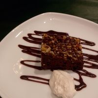 Brownie with whipped cream at Olu Olu Cafe in Tokyo