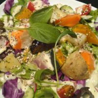 Salada at Olu Olu Cafe in Tokyo