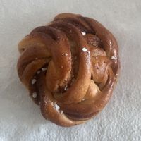 Cinnamon bun  at  Flo Specialty Coffee & bakery in Utrecht
