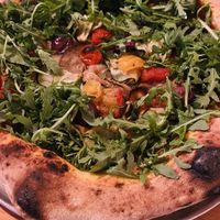 Pizza giardinetto con queso vegano  at Nonna Paquita Ristorante - Pizzeria in Palamos