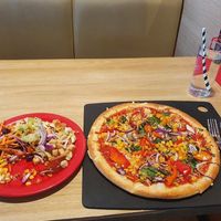  at Pizza Hut in Harlow