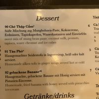 Desserts, von denen zumindest die 90 und 91 vegan sein sollten (ich hab aber nicht gefragt)   at Noodle Village in Berlin