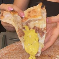 Pizza alla carbonara veg at L'Evoluzione Pizza in Catania