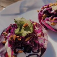 Tacos de chou rouge at Matsa Caffè in Bordeaux