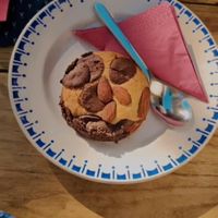 Cookie chocolat et fruits à coque at Matsa Caffè in Bordeaux