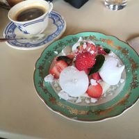 "Comme une pavlova" at Matsa Caffè in Bordeaux