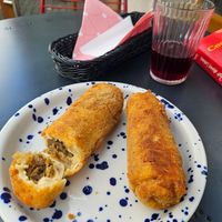 "Kroketten" mit Sauerkraut und Pilzfüllung in österreich würde man gefüllte Palatschinken sagen 🙂 at Zajadalnia Wieliczka in Wieliczka
