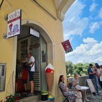 Outside at Stella Eiscafé - Crêpes in Regensburg