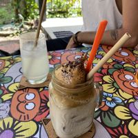 Delonga coffee & ‘limeade'  at Kafe Kuching - Cats of Gili in 