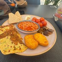 Vegan full English breakfast at Sam's Coffee and Bistro in Armacao De Pera