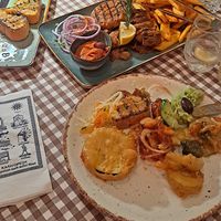 Grillteller in der Mitte at Taverna Athene in Berlin