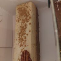 apple pie bar at Wild Souls in Thessaloniki