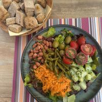 my on request vegan variety of their Nicoiase salad (no egg, cheese and added beans) at Jesharna in Skofja Loka