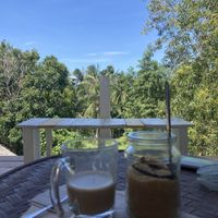 They make great coffe and vanilla brown sugar , I recommend the herbal coffe as a big coffee drinker didn’t feel like I was missing something   at Soulscape Café in Koh Phangan
