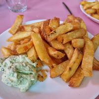 Farm fries with vegan garlic mayonnaise at Burgertrut in Rotterdam
