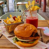 Top! at Ammos Valencia in Valencia