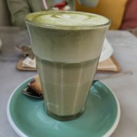Vegan Matcha (but attention - the cake you get to your Drink isn't Always vegan!! Ask the staff to be sure!) at Fette Henne in Mainz