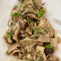 Pasta with mushrooms   at Flores do Cabo in Colares