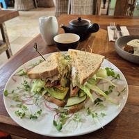  at Flores do Cabo in Colares