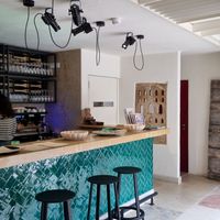  at Flores do Cabo in Colares