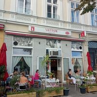  at Vietthao in Vienna