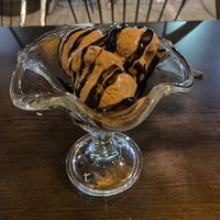 Peanut chocolate ice cream 😋😋😋😋  at La Puerta Alta in Ayamonte